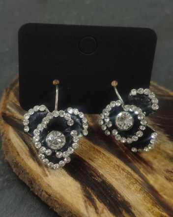 3  α  σκουλαρικια (1)